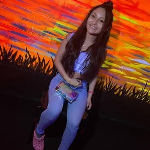 Meet your Posher, Fernanda